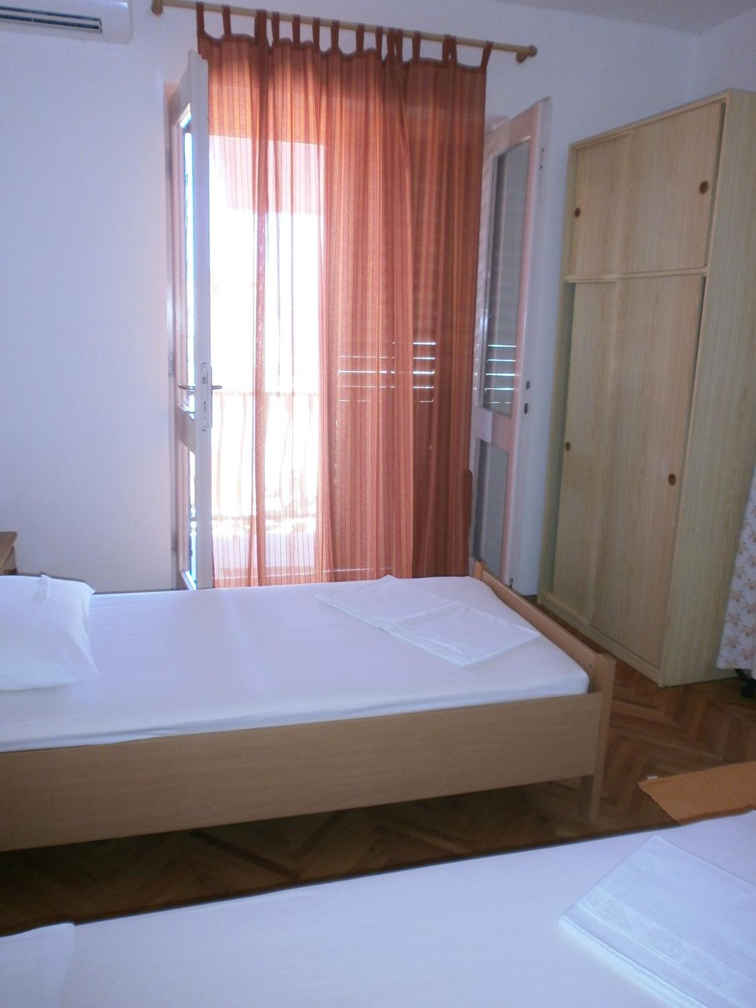 Apartments By The Sea Podgora, Makarska - 12326 Rom bilde